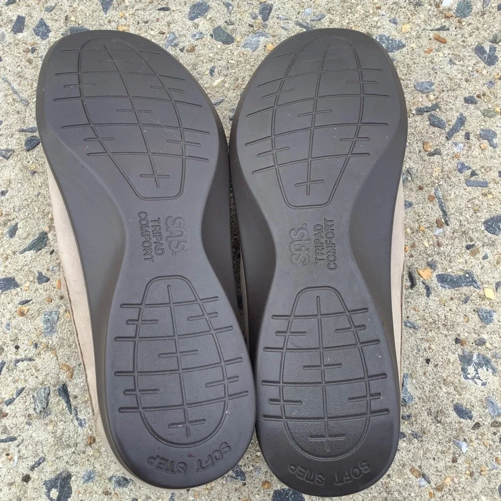 SAS Tripad Comfort Taupe Nubuck Leather Walking Sandals Womens‎ 11 W USA Made